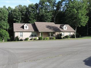 332 Obed Pt, Crossville, TN 38571