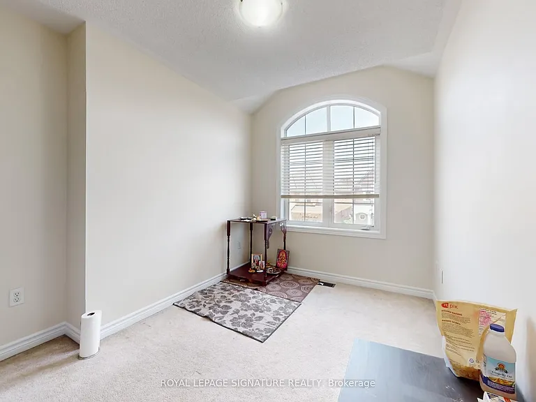 30 Walbrook Rd — Photo 37