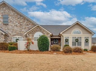 1641 Sedgefield Dr, Ooltewah, TN 37363