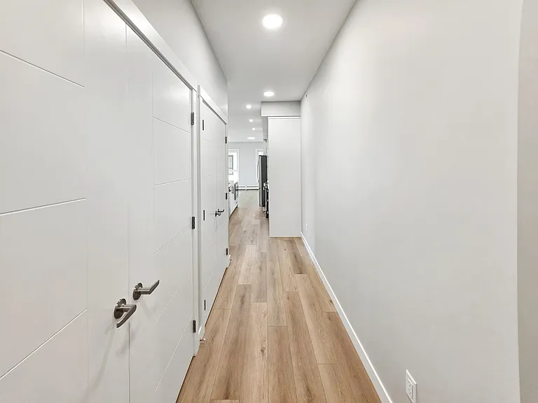 100 Banister Dr — Photo 12