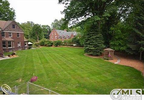 Overall Yard-210x206