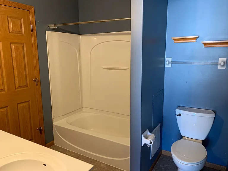 6824 Meadow Grass Ln S — Photo 12