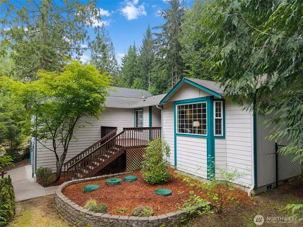 14520 NW Honeyhill Loop, Seabeck, WA 98380