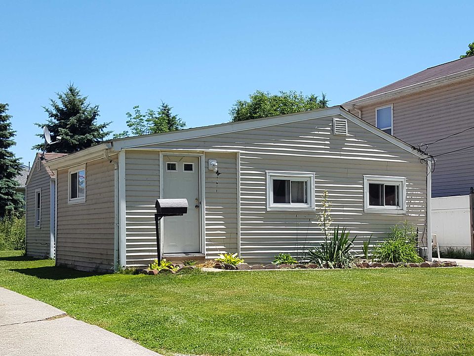 2nd image of 37770 Green Dr