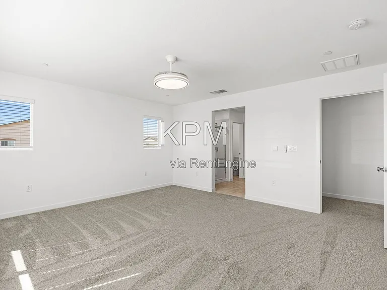 10925 Admiral Cove Way #1 — Photo 33