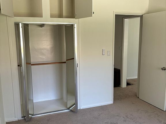 5th image of 14336 Albers St #14336