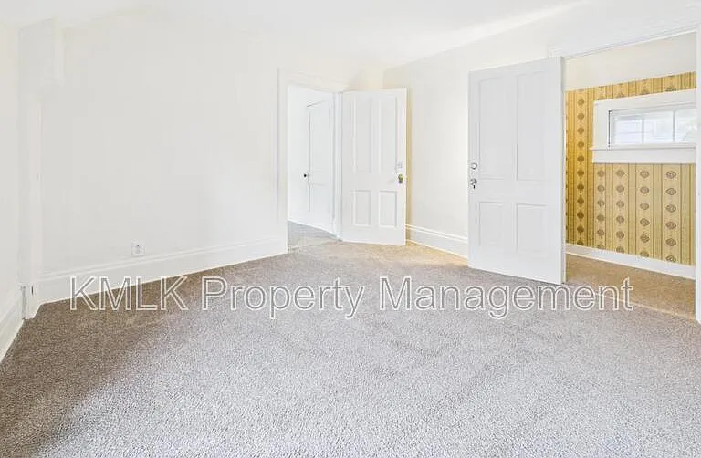 183 N Union St — Photo 26