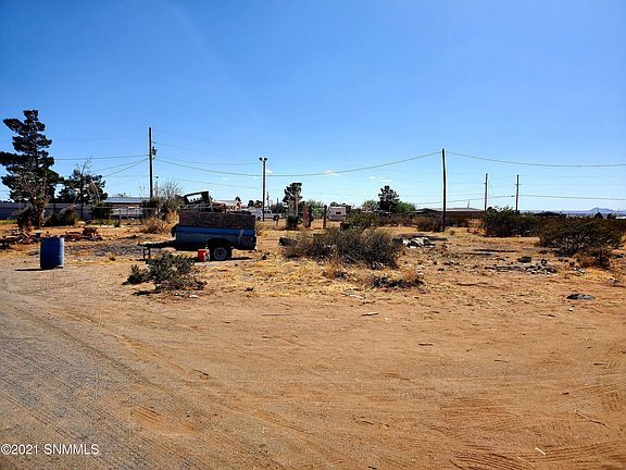 4th image of 9422 El Centro Blvd