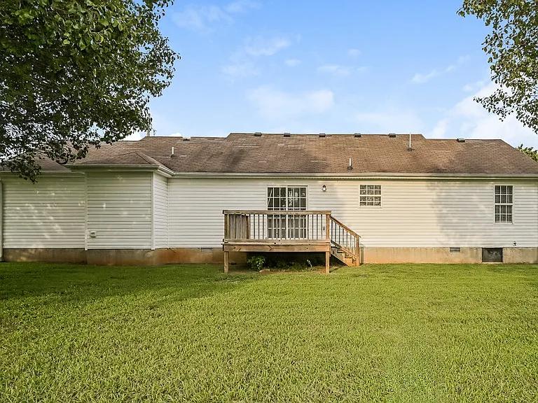 1990 Bolden Dr — Photo 16