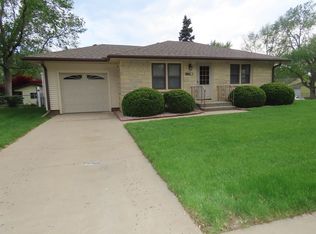 5701 Newton St, Lincoln, NE 68506