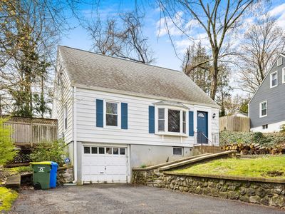 53 Deerfield Ave, Waterbury, CT, 06708