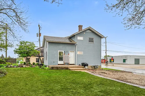 118 W North St #B Photo 1