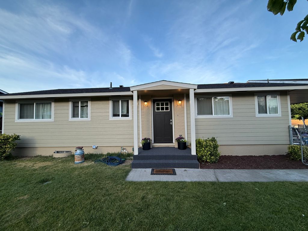 724 Sunrise Dr - Property Image