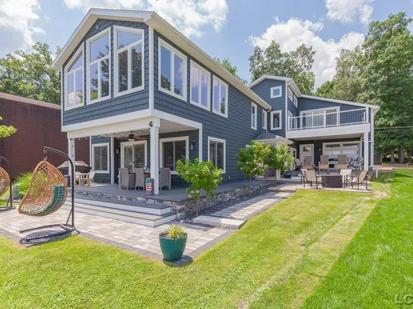 8210 Clarks Cv, Addison, MI 49220