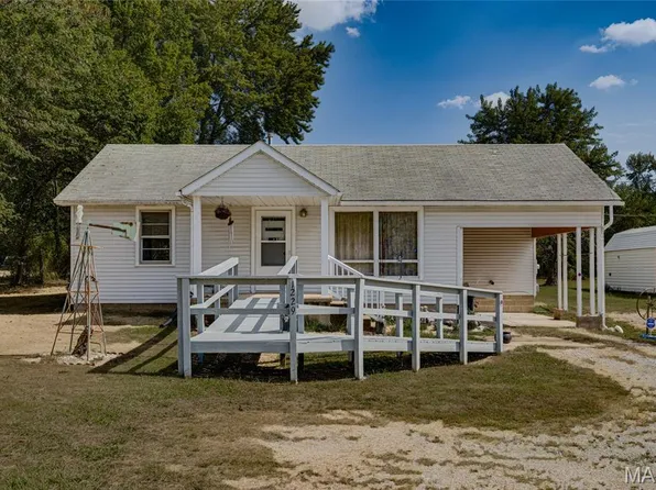 1229 E Karsch Blvd, Farmington, MO 63640