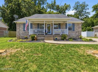 391 River Oaks Dr, Shepherdsville, KY 40165