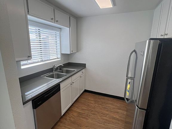 4th image of 4026 Arizona St APT 5