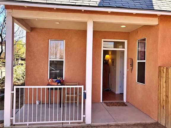 4th image of 412 Placido Martinez Ct NE