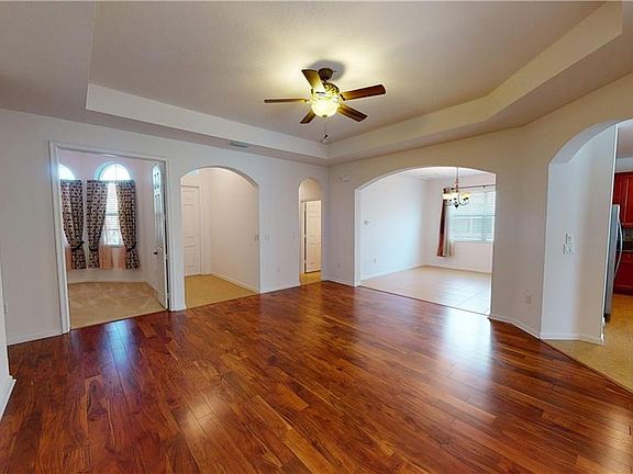 5th image of 8522 Eagle Brook Dr