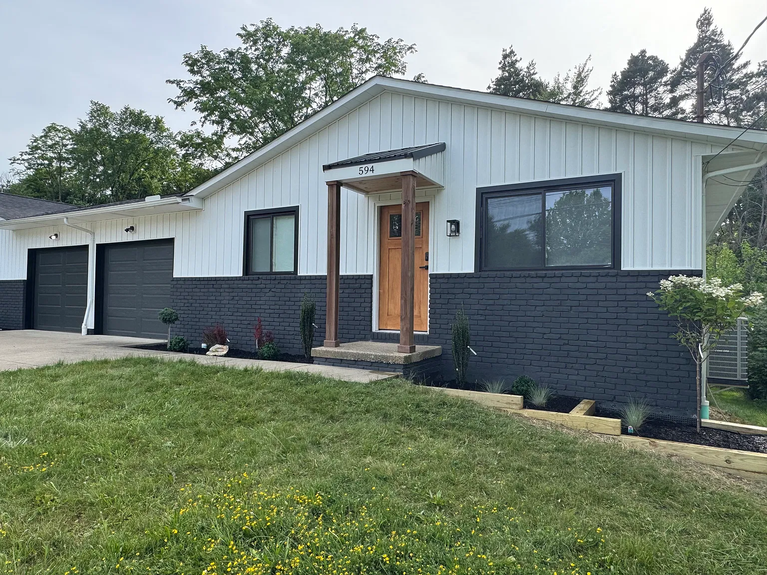 3 bed, 1.5 bath, $1,950 — Photo 1
