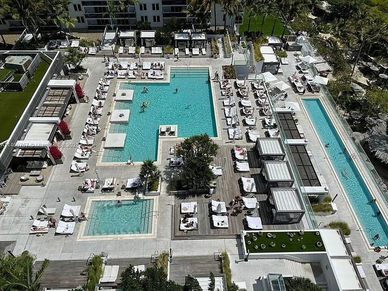 2301 Collins Ave #1121 — Photo 13