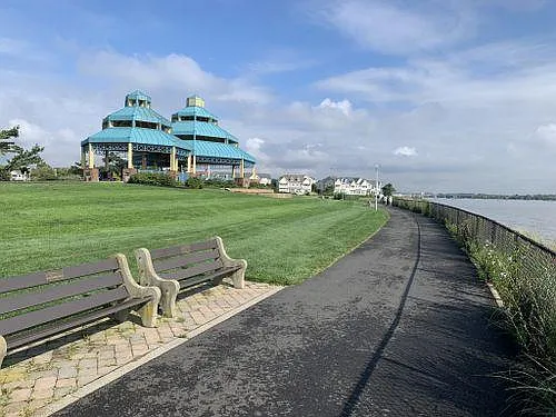 Raritan Bay Waterfront Park