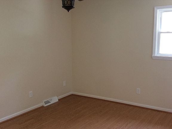 2nd image of 2712 Vera Cruz Dr