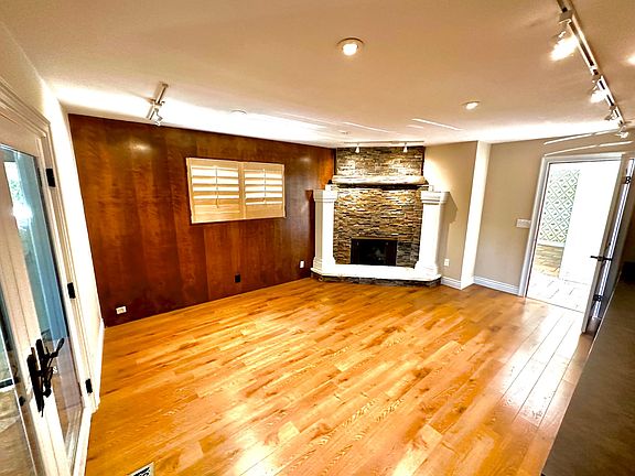 4th image of 1558 Robsheal Dr