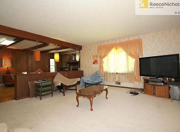 5th image of 8516 Hawthorne Ave