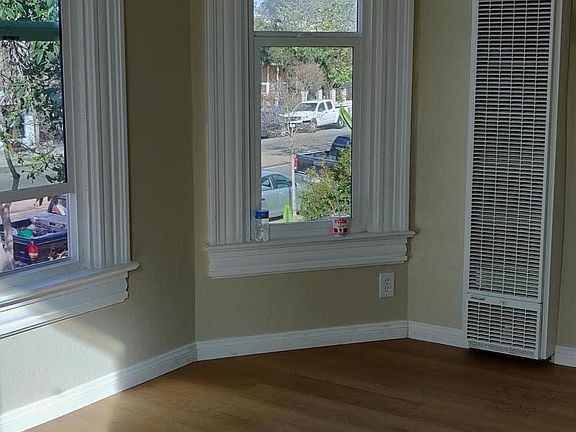 Bright, Sunny Guess room