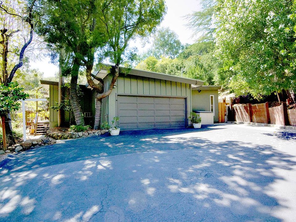 1st image of 20 Barbara Ln