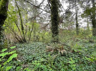 54 Del Norte Way, Klamath, CA 95548