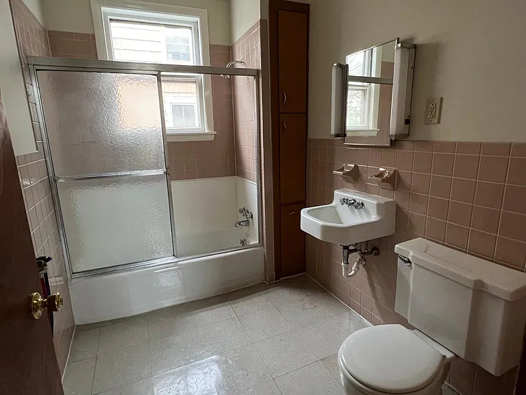 80 Wood St #2 — Photo 3