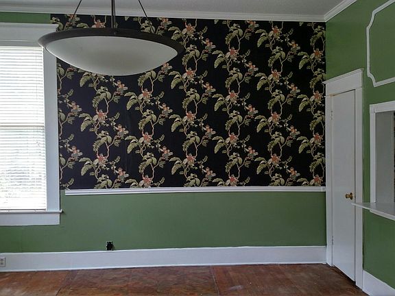 4th image of 1039 Dalzell St