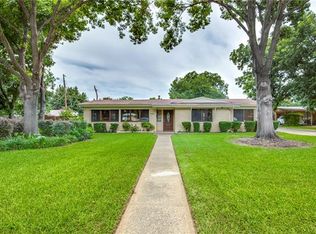 143 W Ireland Dr, Irving, TX 75062