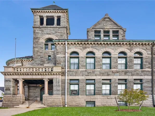 24 Front St APT 7, Woonsocket, RI 02895