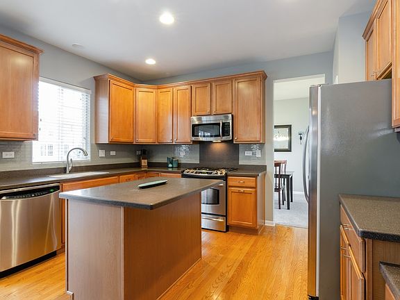 5th image of 3117 Erika Ln