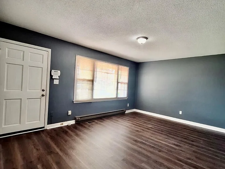 2814 Church St — Photo 2