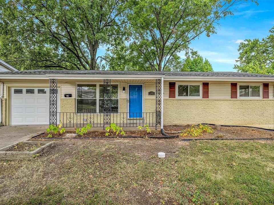 1st image of 2437 Pinehurst Dr