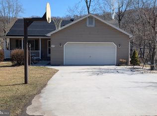 226 Locust Dr, Everett, PA 15537