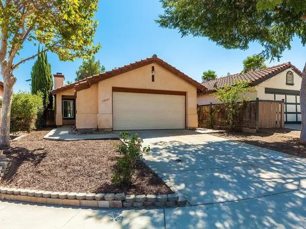 12127 Via Elena, El Cajon, CA 92019