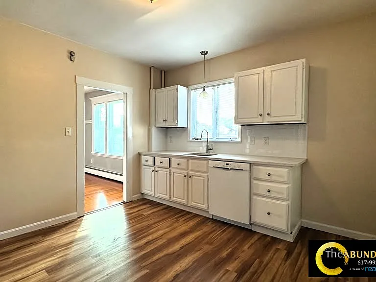 114 Fayerweather St #2 — Photo 4