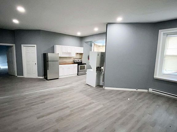 4th image of 630 E Chelten Ave