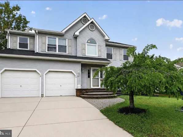 16 Whitehaven Dr, Lumberton, NJ 08048