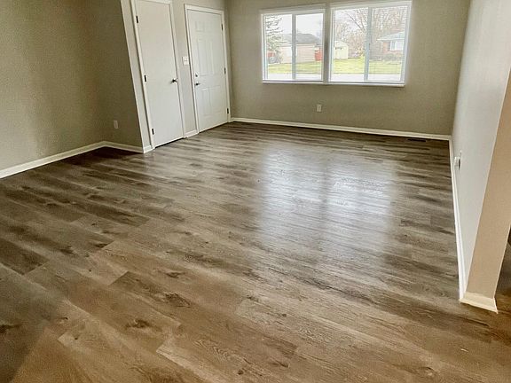 4th image of 2719 Corey Dr