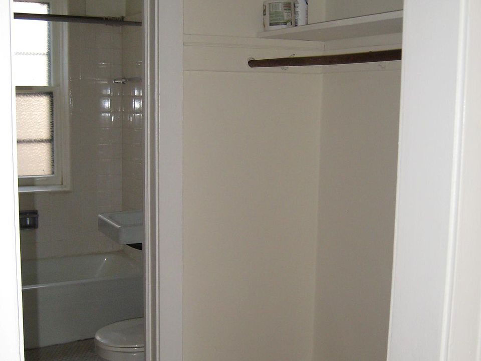 Walk-through closet