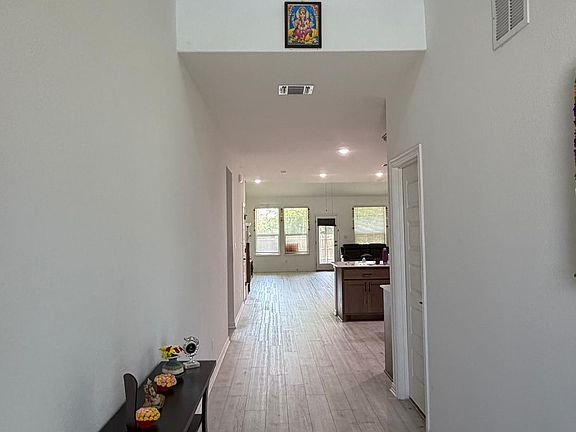 3rd image of 2305 Serene Pl