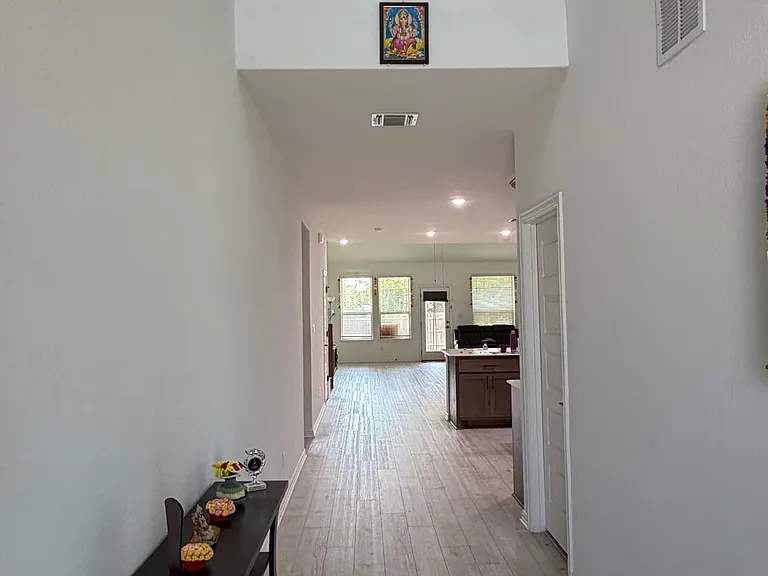 2305 Serene Pl — Photo 3