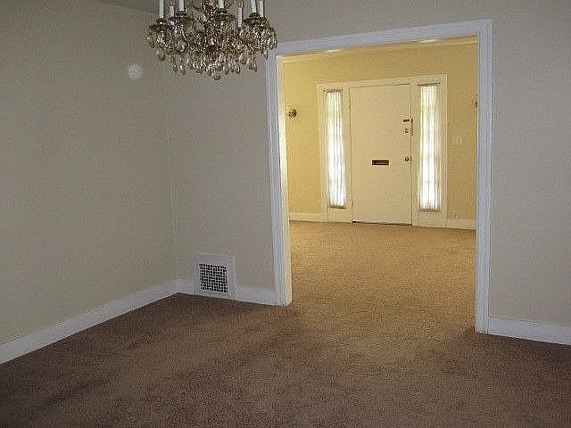 2nd image of 1092 N Catalina Ave