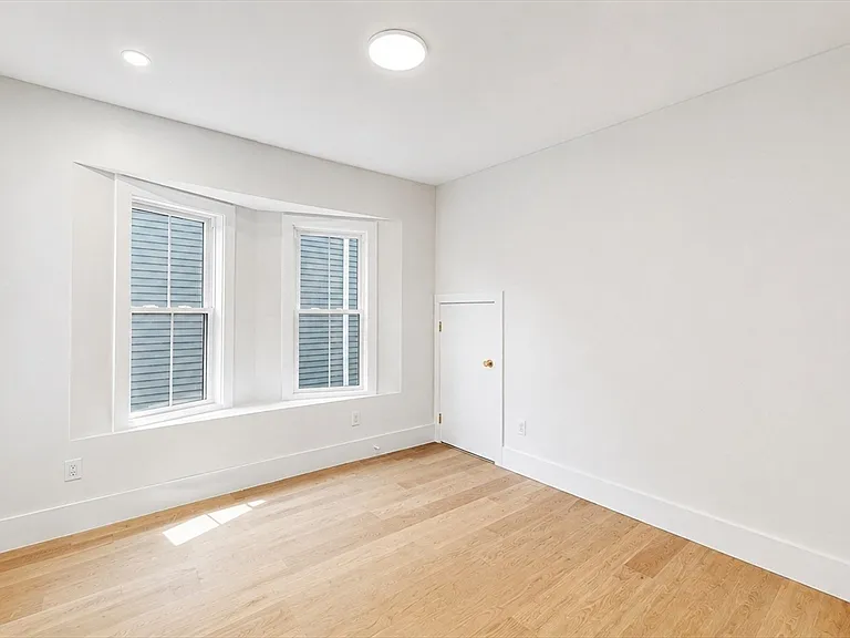139 Sycamore St #A — Photo 17